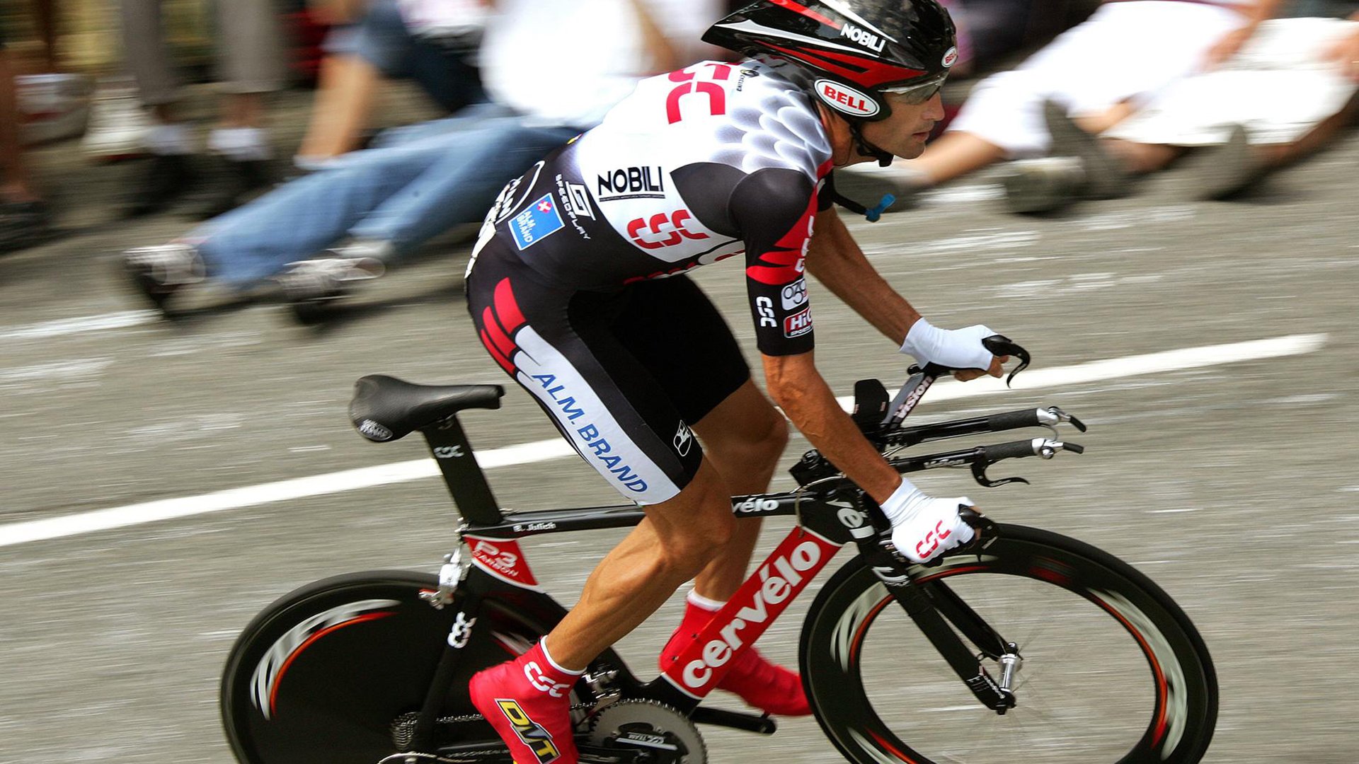 本泽马一锤定音!奥运关键战夜,他让悬念提前终结