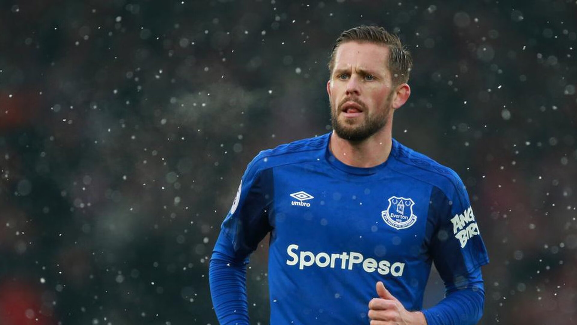 独行侠恩佐单骑救主，罗马完胜巴拉圭，当救世主不再身披斗篷